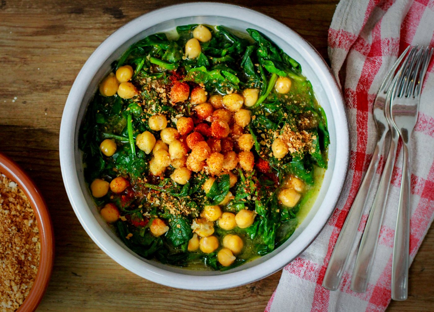 Spinach and chickpea curry
